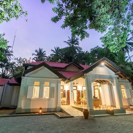 The Pineapple Villa Gampaha Exterior photo