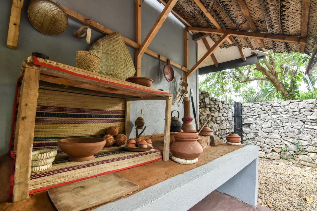 The Pineapple Villa Gampaha Exterior photo