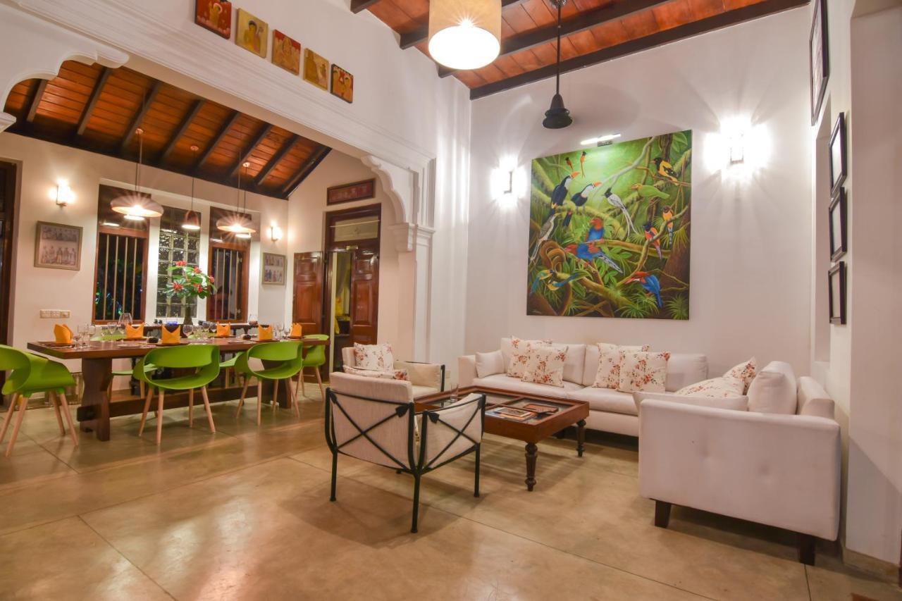 The Pineapple Villa Gampaha Exterior photo