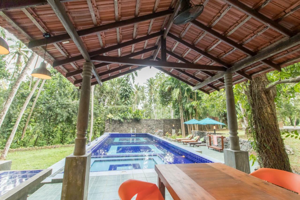 The Pineapple Villa Gampaha Exterior photo